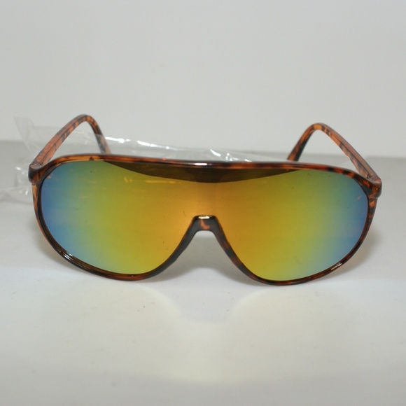 by De'Vons Optics, Inc. est. since 1983! Other - NWT Vintage 90's One Piece PC Sporty Sunglasses (S.Tortoise)
